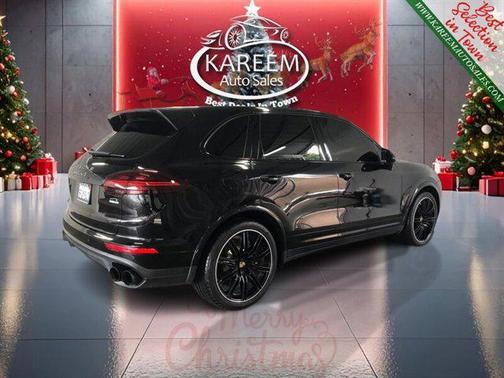 2016 Porsche Cayenne Turbo S