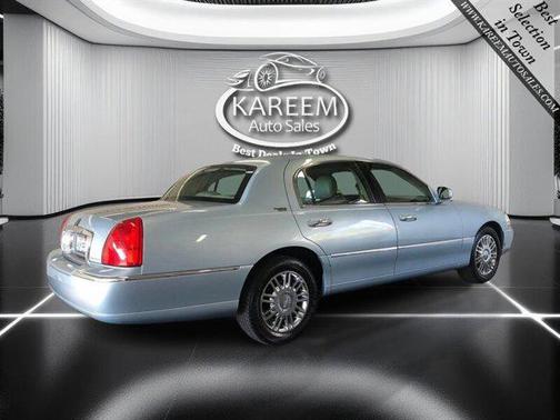 2009 Lincoln Town Car Signature