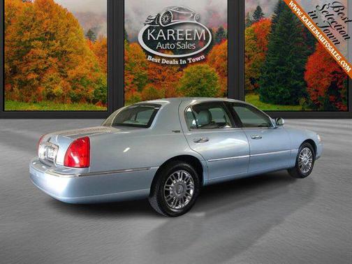 2009 Lincoln Town Car Signature