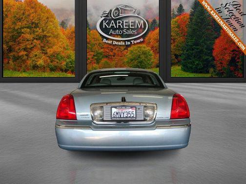 2009 Lincoln Town Car Signature