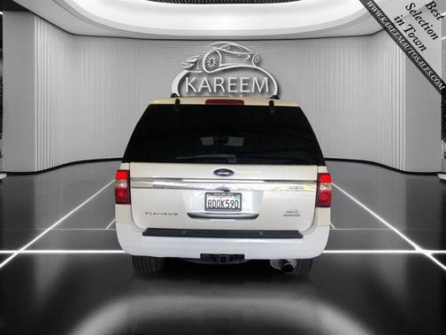 White Platinum Metallic Tri-Coat 2017 Ford Expedition EL Platinum