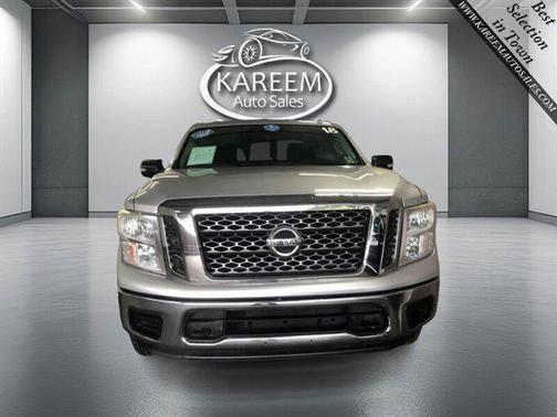 2018 Nissan Titan SV