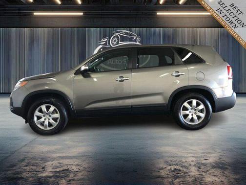 2012 Kia Sorento LX