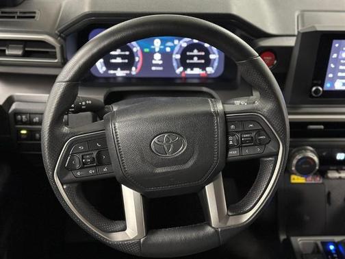 2025 Toyota 4Runner TRD OFF ROAD