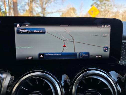 2025 Mercedes-Benz GLB 250 BASE