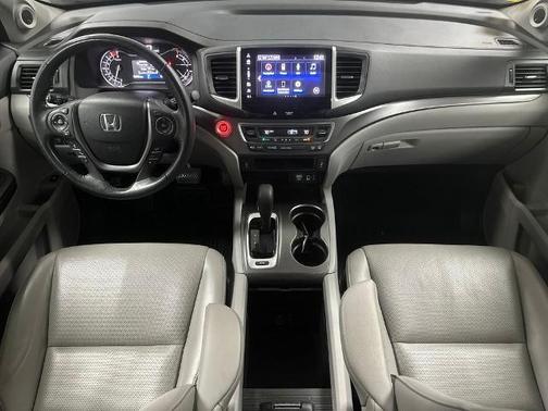 Silver 2019 Honda Ridgeline RTL-T