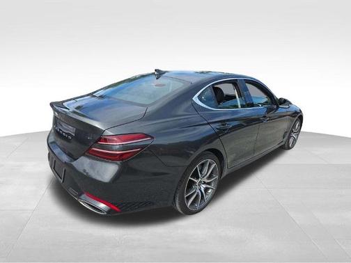 2025 Genesis G70 2.5T