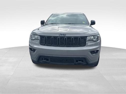 2019 Jeep Grand Cherokee LAREDO