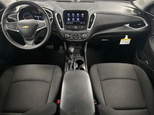 2024 Chevrolet Malibu LS