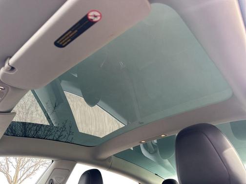 Red Multi 2018 Tesla Model 3 Long Range