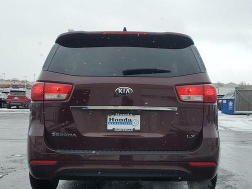 2016 Kia Sedona LX