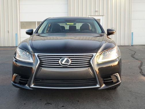 2016 Lexus LS 460 Base