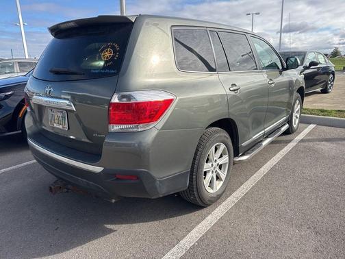 2011 Toyota Highlander Base