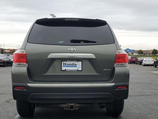 2011 Toyota Highlander Base