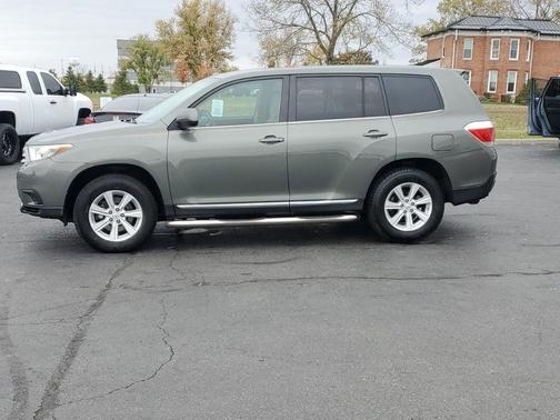 2011 Toyota Highlander Base