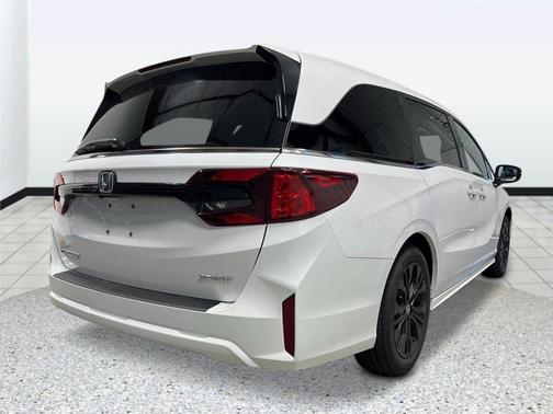 Platinum White 2026 Honda Odyssey Sport-L