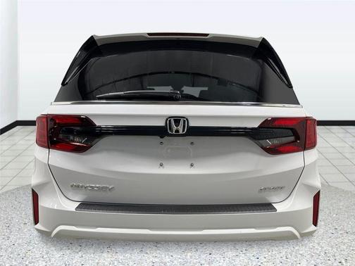 Platinum White 2026 Honda Odyssey Sport-L