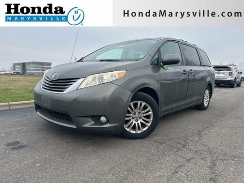 2012 Toyota Sienna XLE