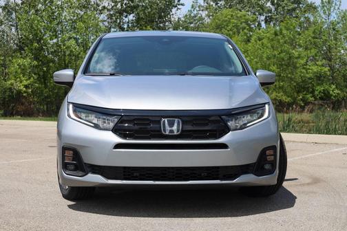 Silver Metallic 2026 Honda Odyssey Touring