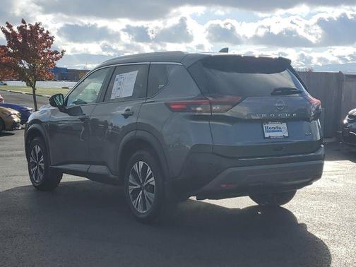 2022 Nissan Rogue SV