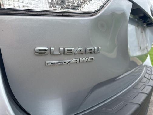Ice Silver Metallic 2019 Subaru Forester Premium