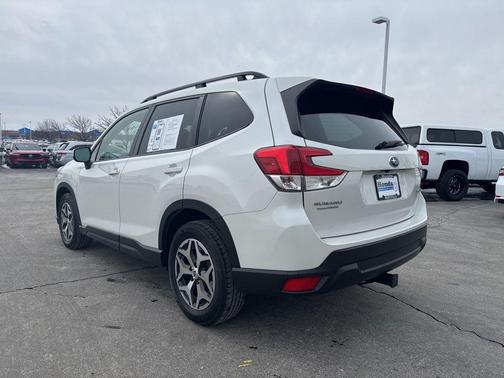 2023 Subaru Forester Premium