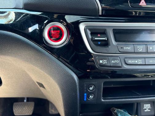 Deep Scarlet Pearl 2021 Honda Passport Elite