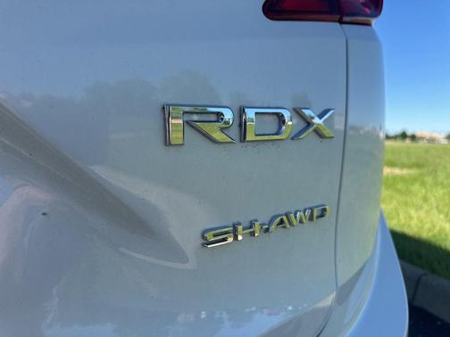 White Diamond Pearl 2019 Acura RDX Base