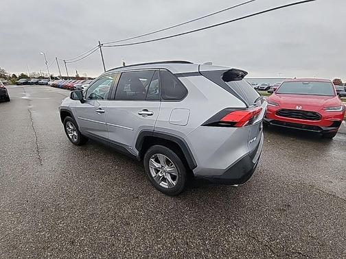 2023 Toyota RAV4 Hybrid XLE