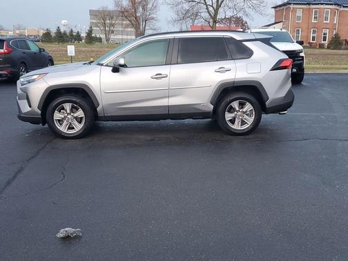 2023 Toyota RAV4 Hybrid XLE