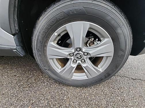 2023 Toyota RAV4 Hybrid XLE