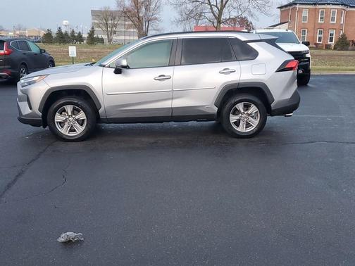 2023 Toyota RAV4 Hybrid XLE