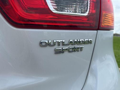2013 Mitsubishi Outlander Sport ES