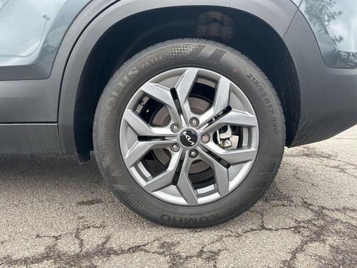 Gravity Gray 2024 Kia Seltos S