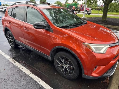 Hot Lava 2016 Toyota RAV4 SE
