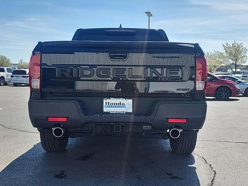 Crystal Black Pearl 2024 Honda Ridgeline Sport