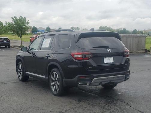 2023 Honda Pilot Elite
