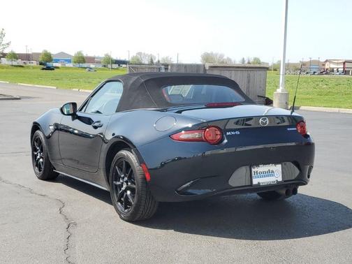 2021 Mazda MX-5 Miata Sport