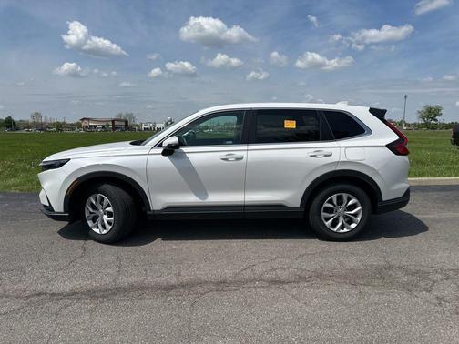 Platinum White Pearl 2025 Honda CR-V LX