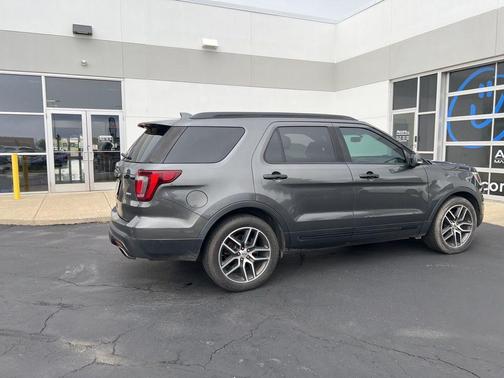 2016 Ford Explorer Sport