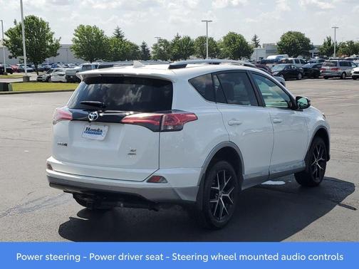 2017 Toyota RAV4 SE
