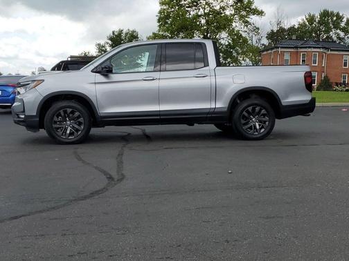 2021 Honda Ridgeline Sport