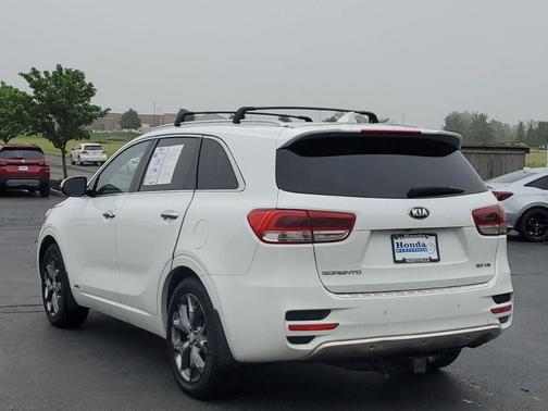 2016 Kia Sorento SX