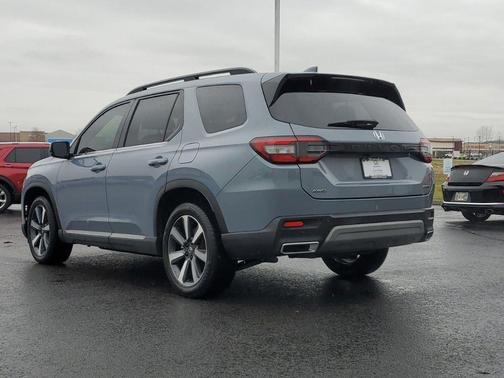 2023 Honda Pilot Touring