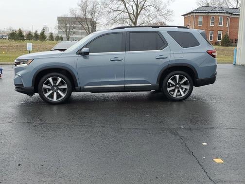 2023 Honda Pilot Touring