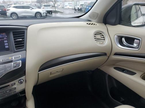 2016 INFINITI QX60 Base