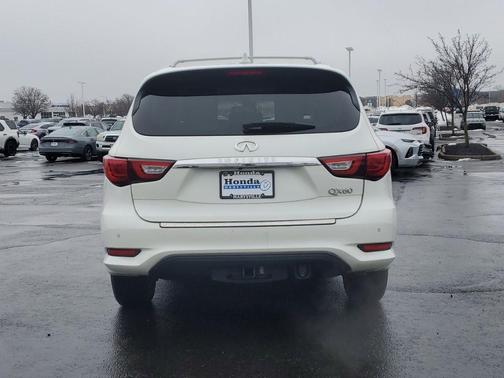 2016 INFINITI QX60 Base