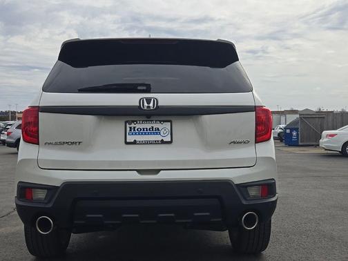 Platinum White Pearl 2023 Honda Passport EX-L