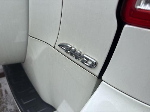 Blizzard Pearl 2010 Toyota RAV4 Limited