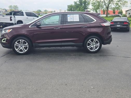 Burgundy Velvet Metallic Tinted Clearcoat 2018 Ford Edge Titanium